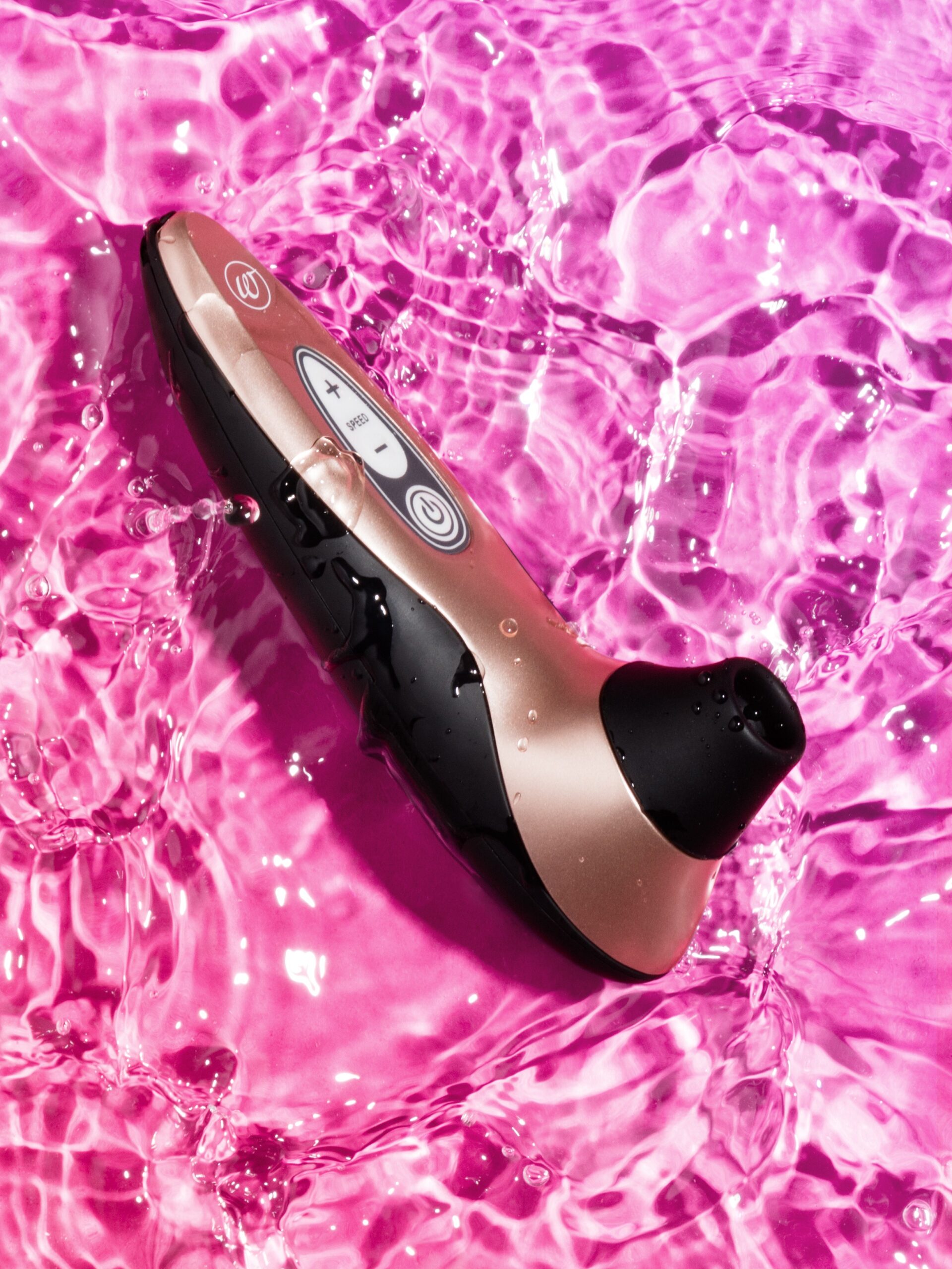 Womanizer X Lovehoney Pro40 Rechargeable Clitoral Stimulator - Image 3