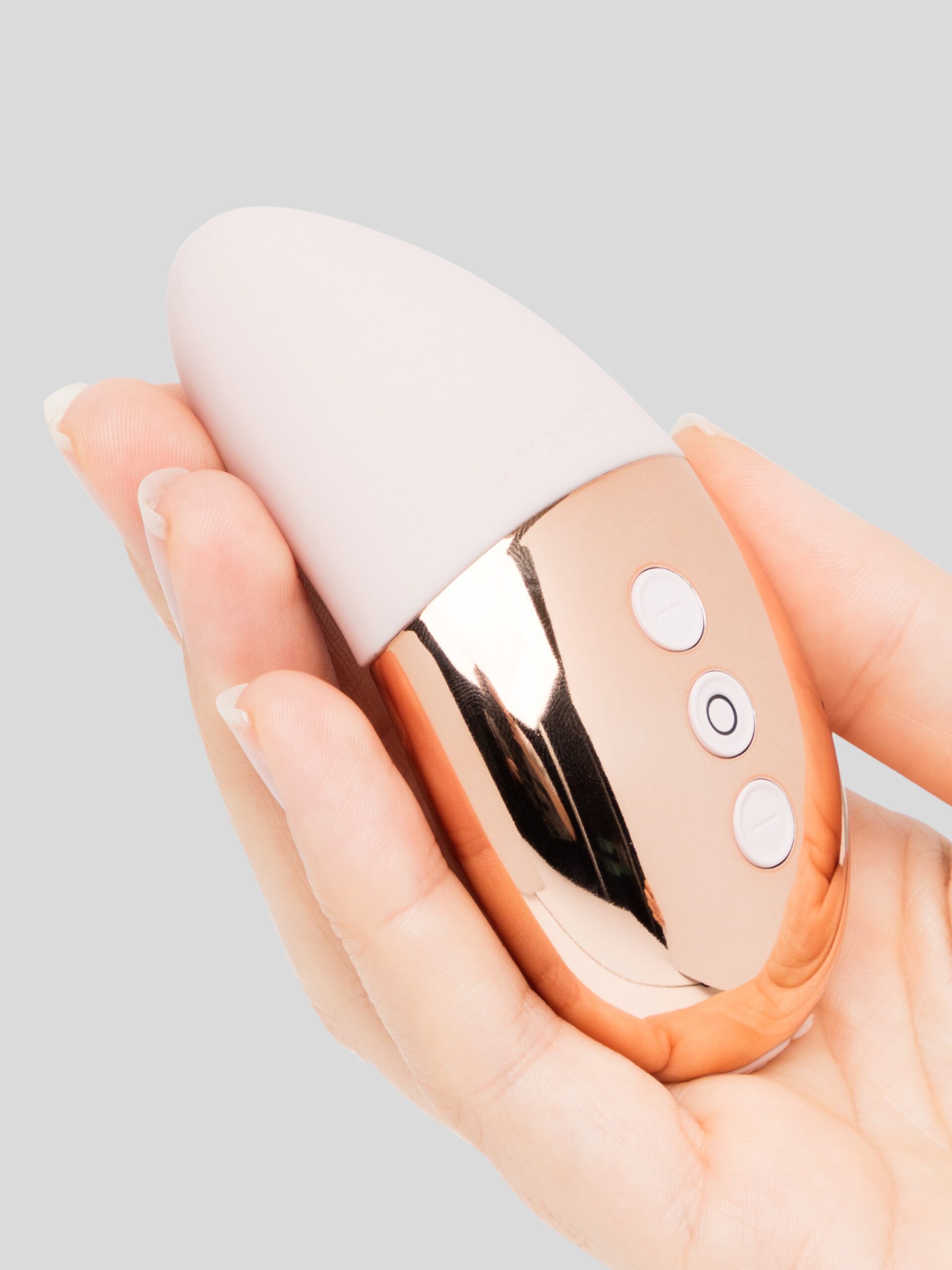 Le Wand Point Rechargeable Luxury Silicone Clitoral Vibrator - Image 6