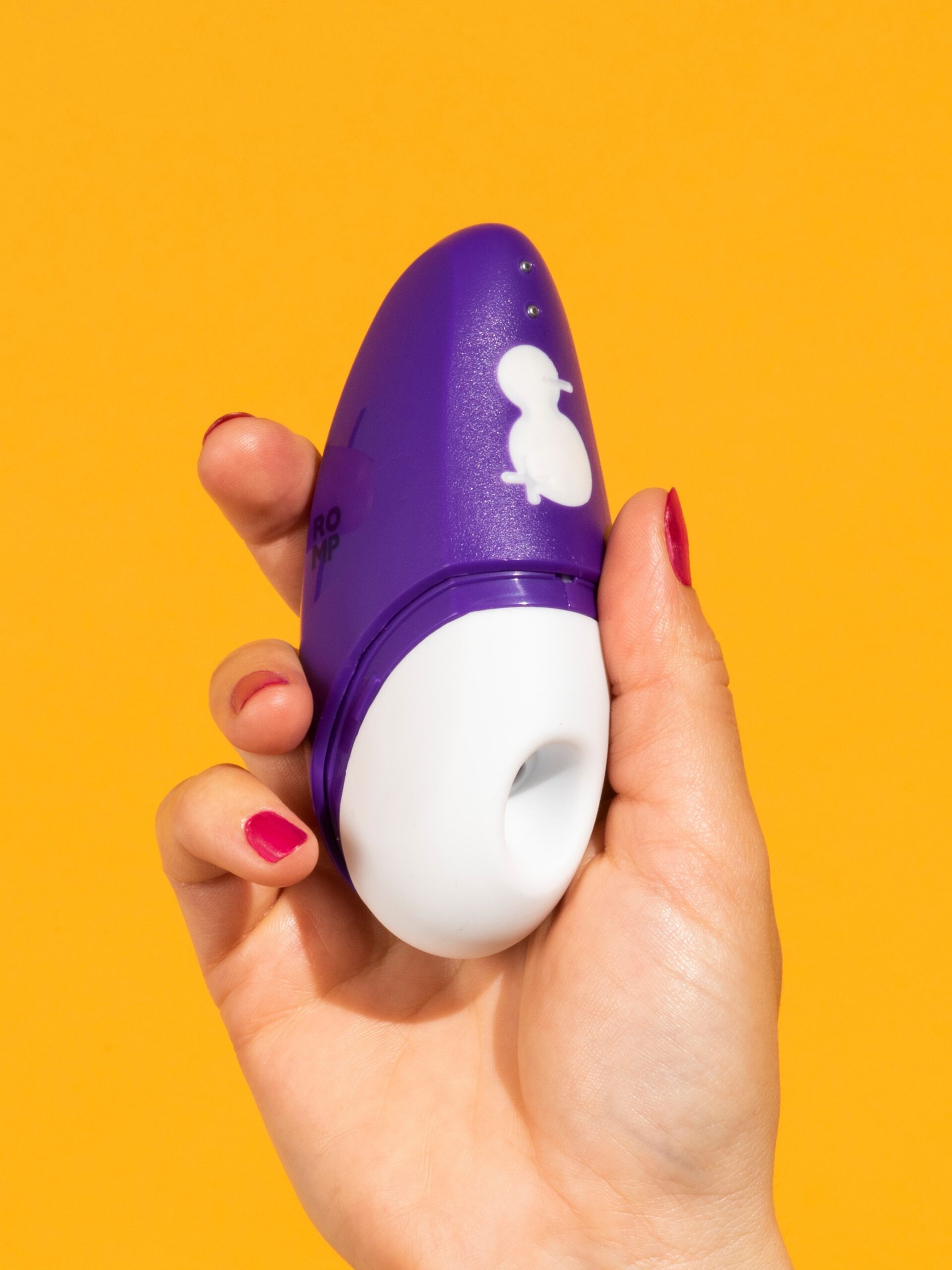 ROMP Free Rechargeable Travel Clitoral Suction Stimulator - Image 3