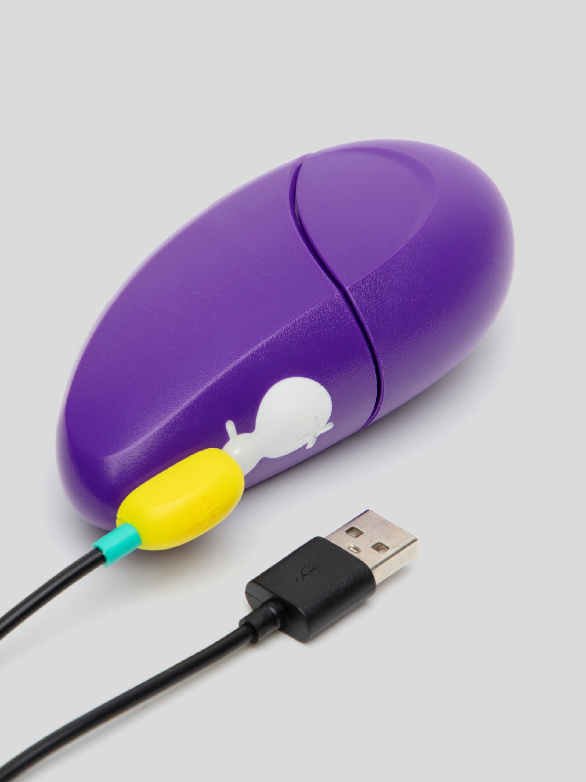 ROMP Free Rechargeable Travel Clitoral Suction Stimulator - Image 5