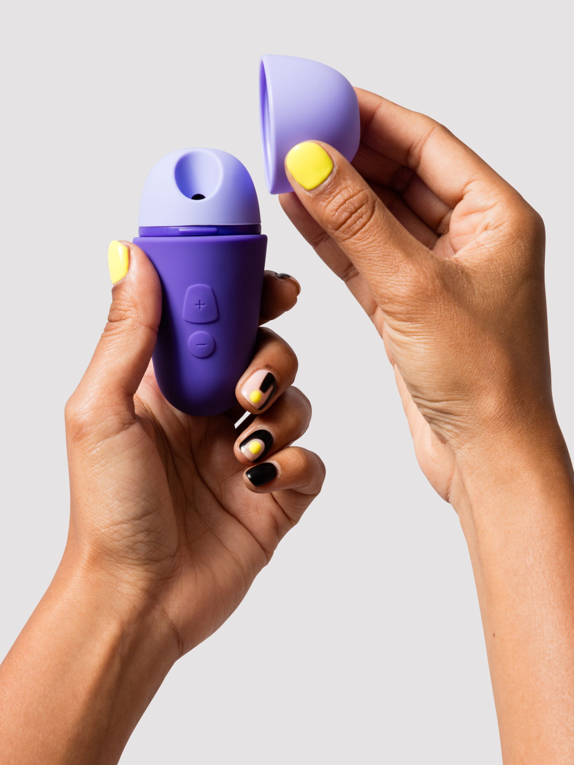 ROMP Free X Rechargeable Silicone Travel Clitoral Suction Stimulator - Image 4