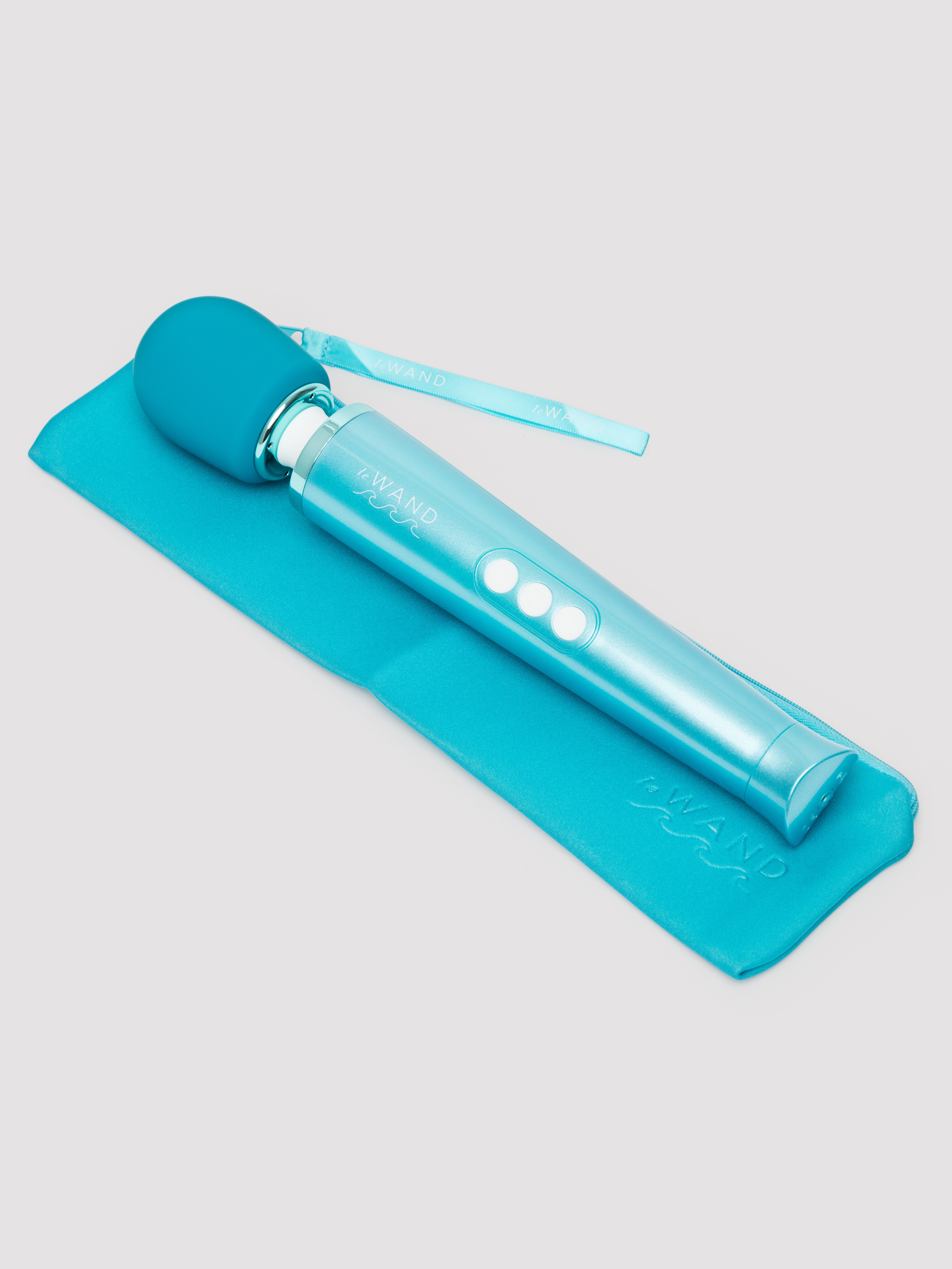 Le Wand Dive Submersible Rechargeable Vibrating Massager - Image 5