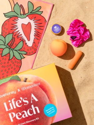 Lovehoney X Womanizer Life's a Peach Discovery Kit