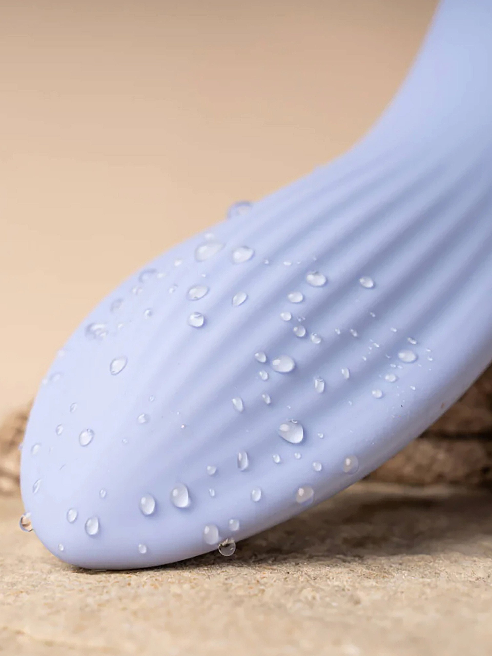 Rocks Off NIYA N2 Ergonomic Wand Vibrating Massager - Image 5